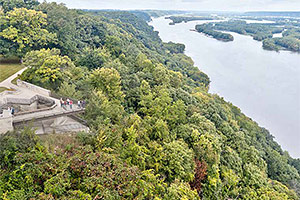 Mississippi River from Pikes Peak State Park